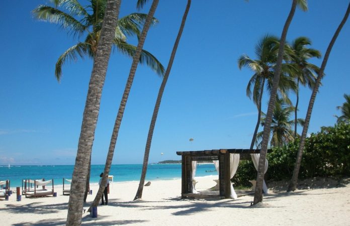 Experience the Dominican Republic Live Retire and Invest