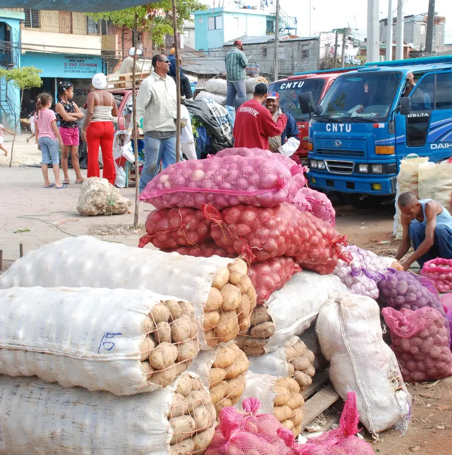 Traders Report Increase in Prices of Rice, Sugar, Onions, and Potatoes