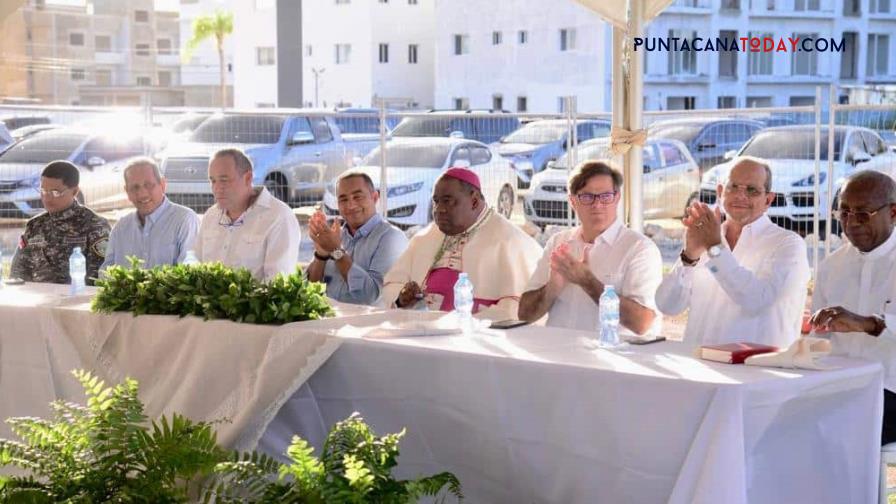 Companies provide land for the building of a church and community center in Pueblo Bávaro