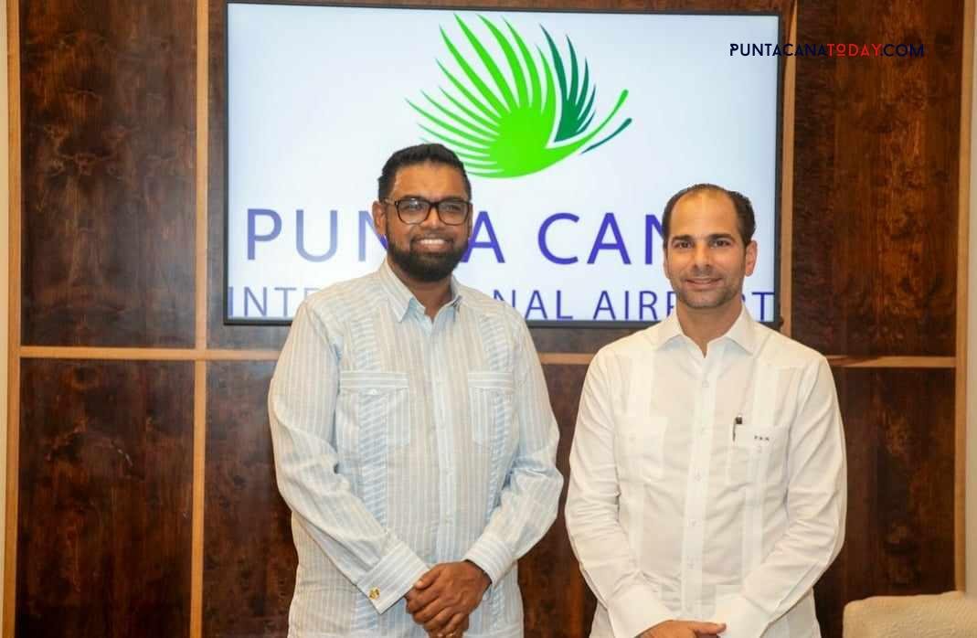 Official Visit of Guyanese President to Punta Cana Airport