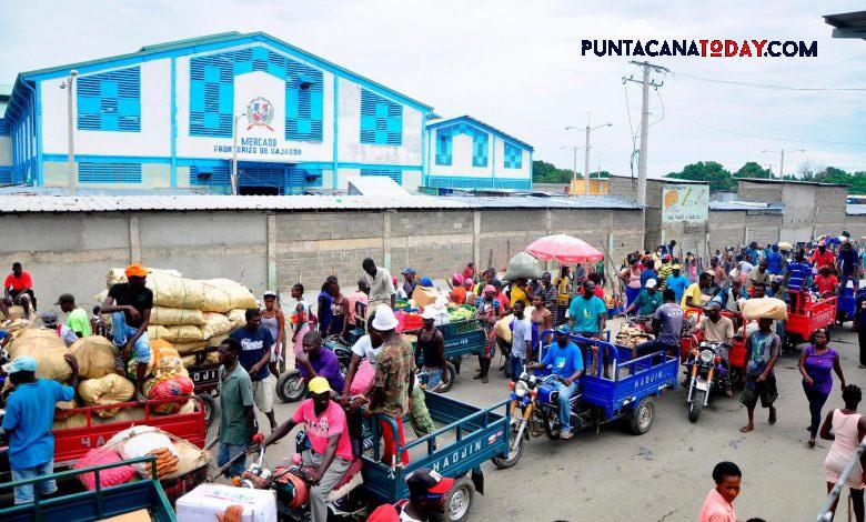 Extended Border Closure May Push Haitians to Cross into the Dominican Republic, Warn Economists