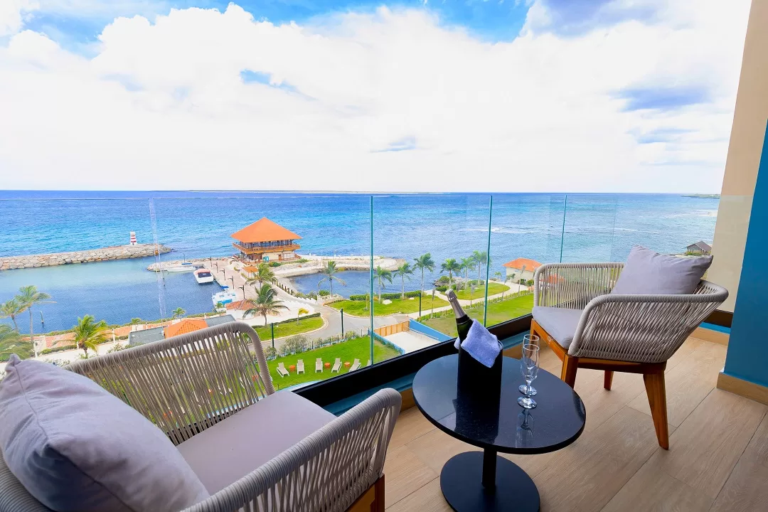 Discover the Exquisite Culinary Offering of Vista Catalina Terrace at Hilton Garden Inn La Romana Hotel