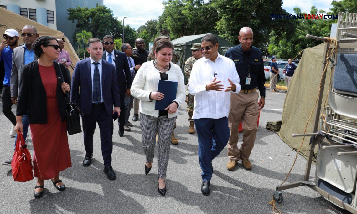 US Embassy in the Dominican Republic contributes command tents to the Emergency Operations Center through donation