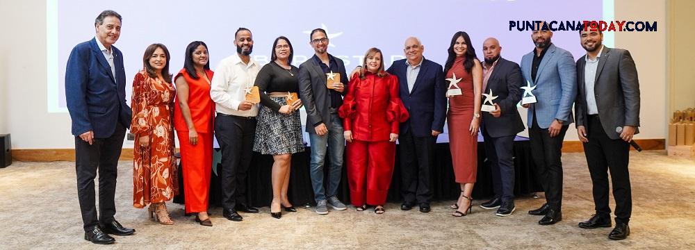 rewrite this title Iberostar Hotels & Resorts recognizes the best star and tour operating agents in the Dominican Republic