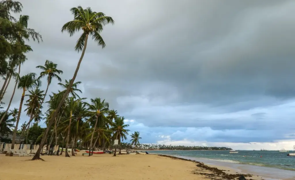 Trough Brings Heavy Rainfall and Humid Conditions to Punta Cana This Sunday June 28