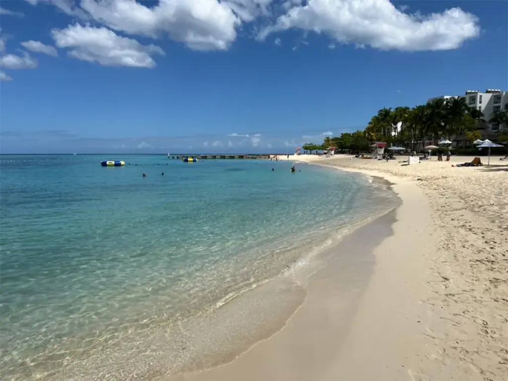 rutas invernales Punta Cana - Sunwing Is Adding Three New Winter Vacation Routes From Canada in Mexico and the