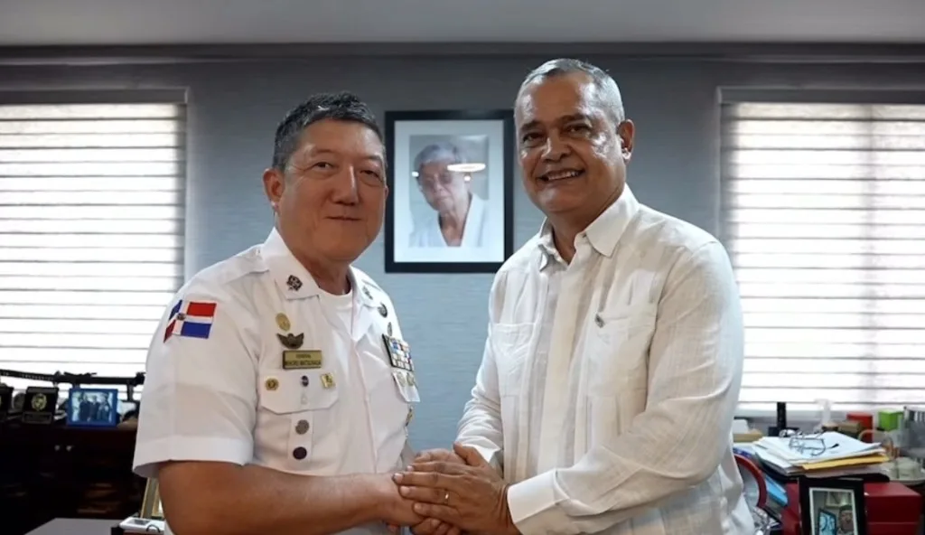 menores en riesgo Bávaro-Punta Cana - POLITUR y Fundación Grupo Puntacana unen fuerzas para proteger a menores en ries